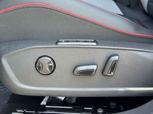 2026 Volkswagen Golf GTI SE