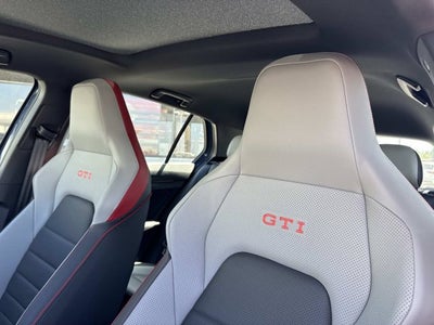 2026 Volkswagen Golf GTI SE