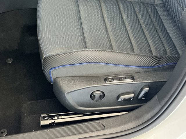 2026 Volkswagen Golf R R