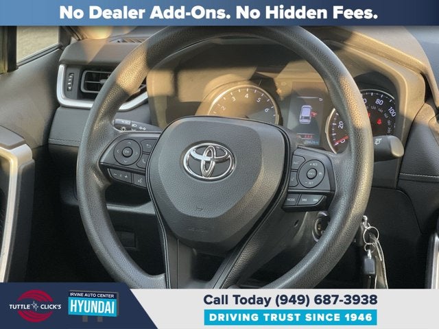 2020 TOYOTA TRUCK RAV4 LE