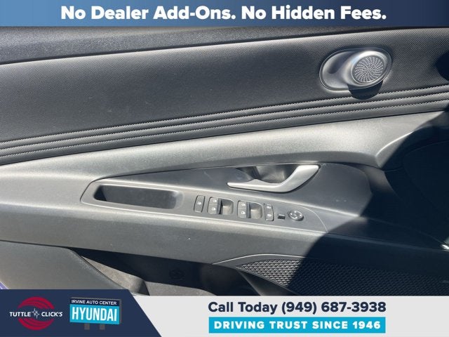 2022 Hyundai ELANTRA SEL