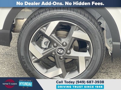 2025 Hyundai VENUE SEL