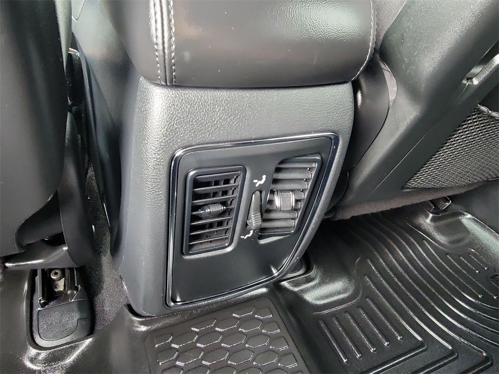 2019 Jeep Grand Cherokee Laredo E