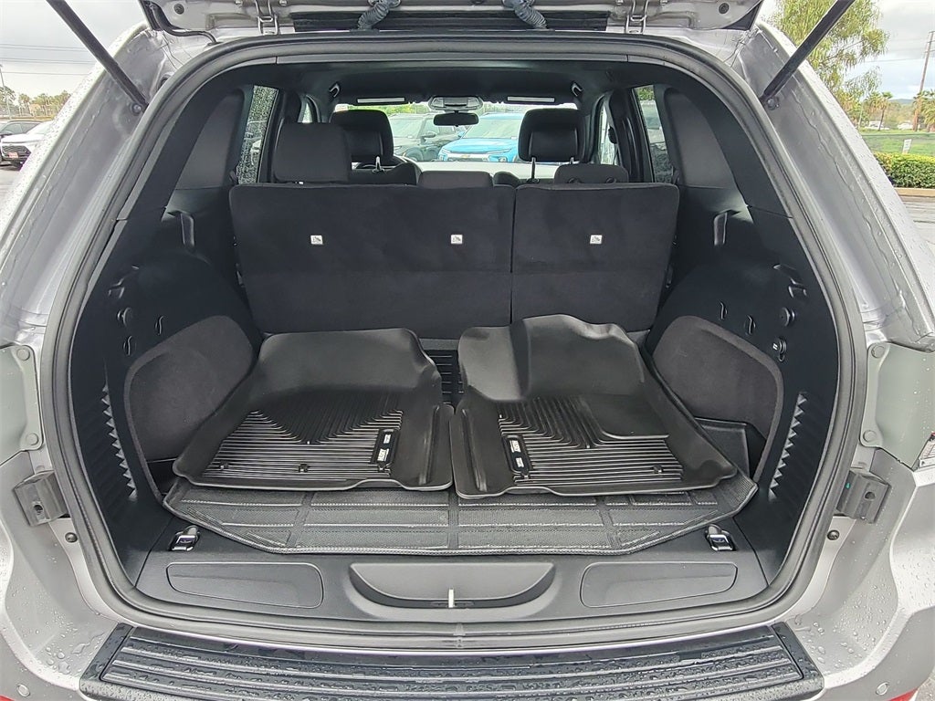 2019 Jeep Grand Cherokee Laredo E