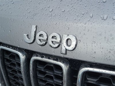 2019 Jeep Grand Cherokee Laredo E