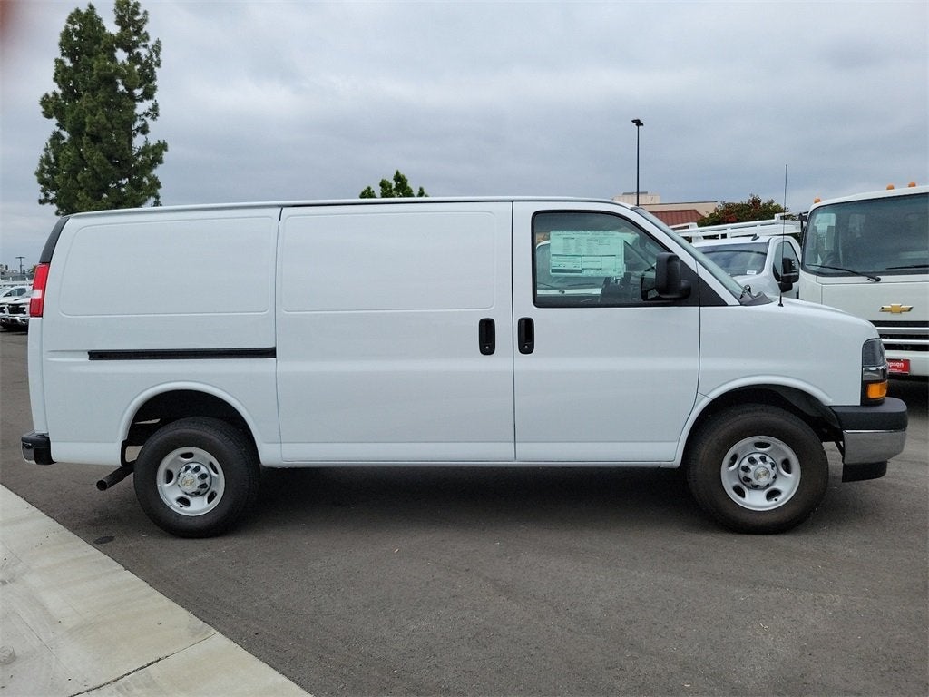 2023 Chevrolet Express 2500 Work Van