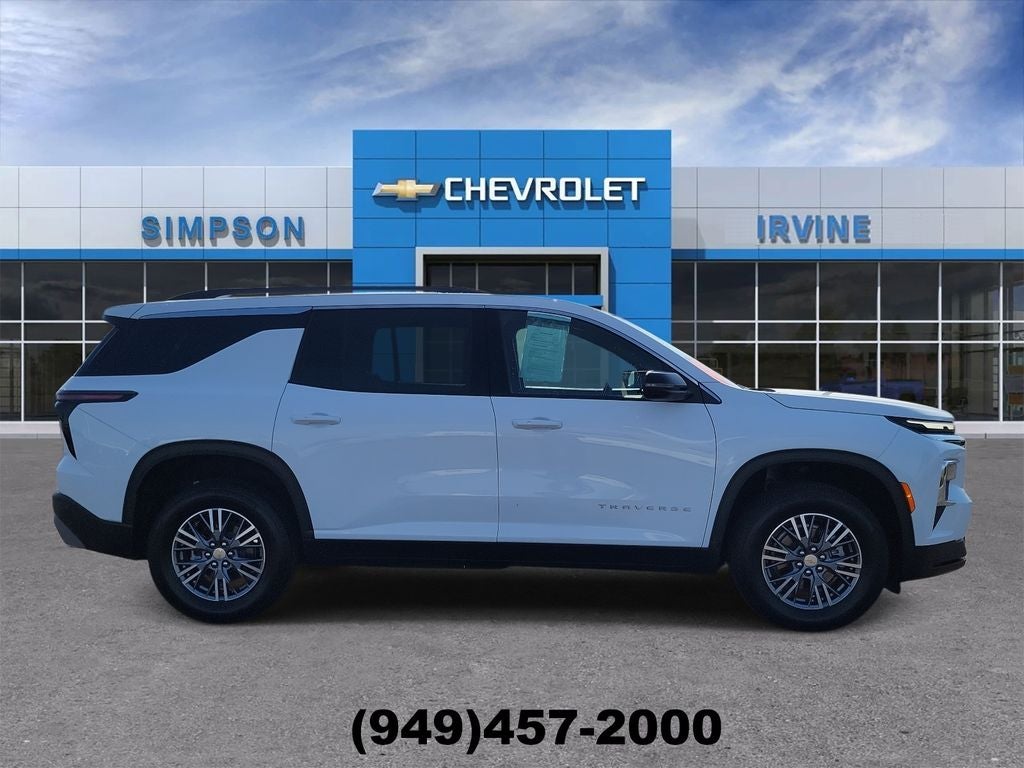 2026 Chevrolet Traverse LT