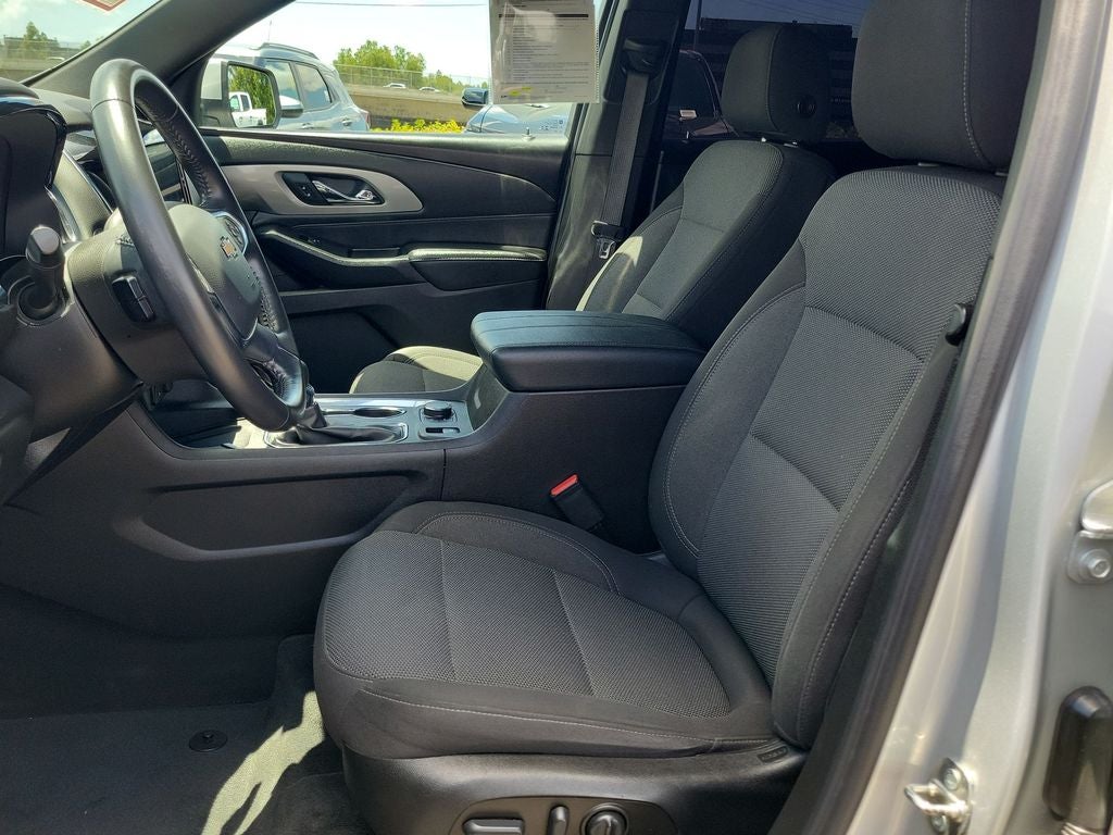 2022 Chevrolet Traverse LT