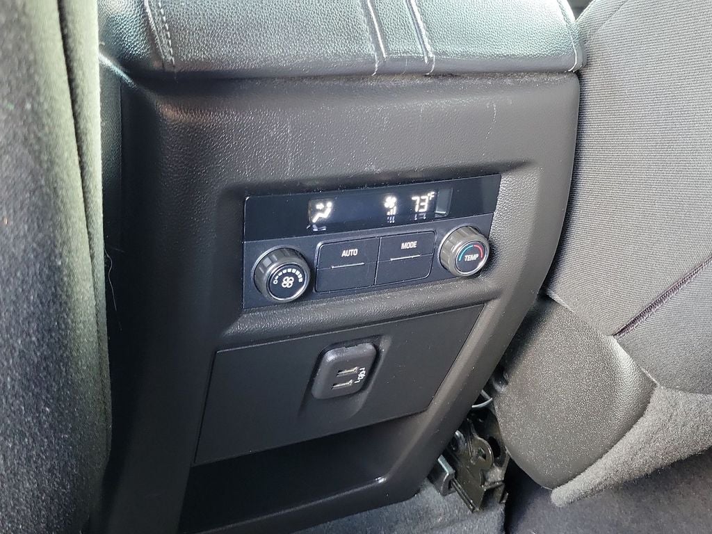 2022 Chevrolet Traverse LT
