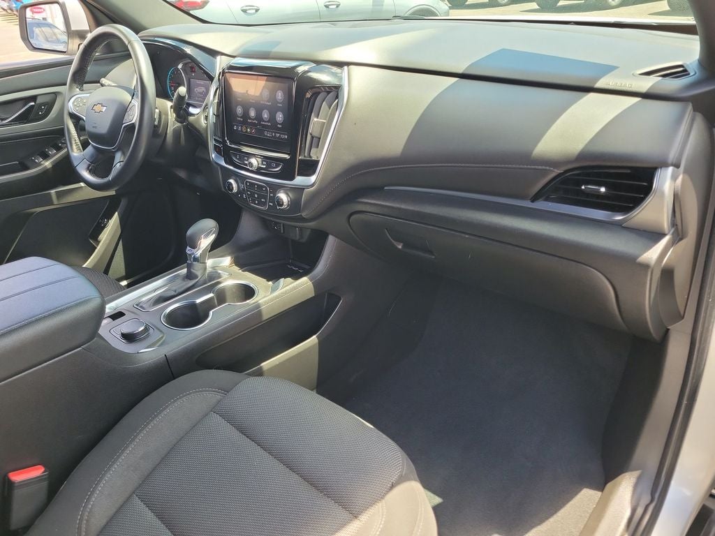2022 Chevrolet Traverse LT