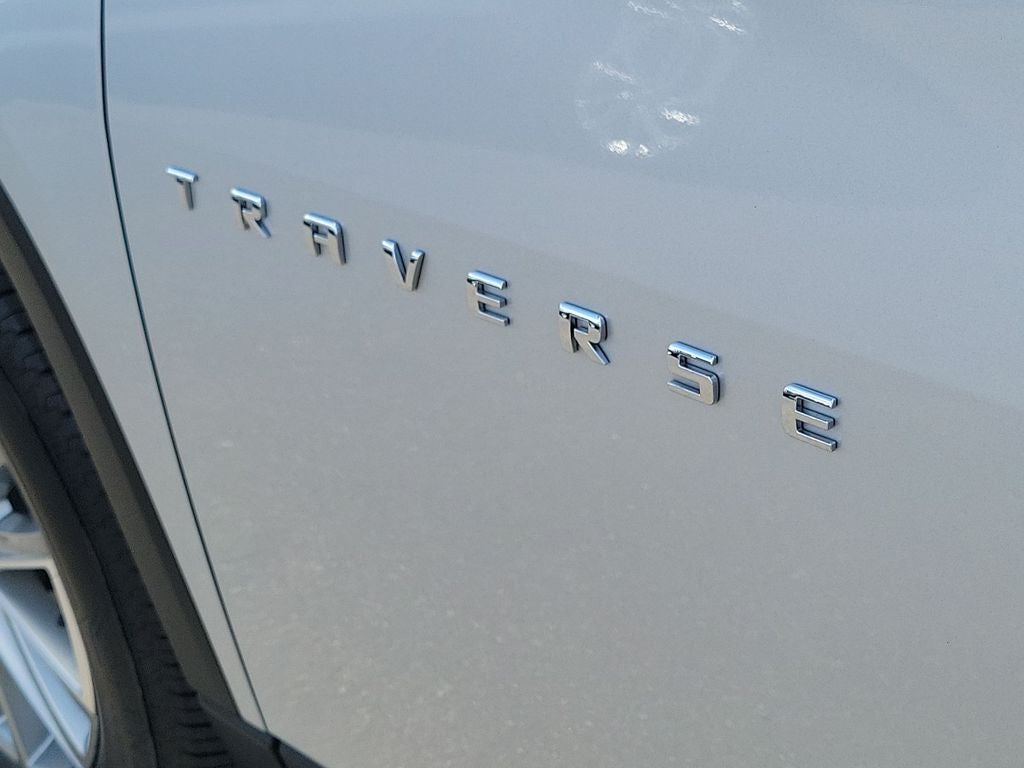 2022 Chevrolet Traverse LT