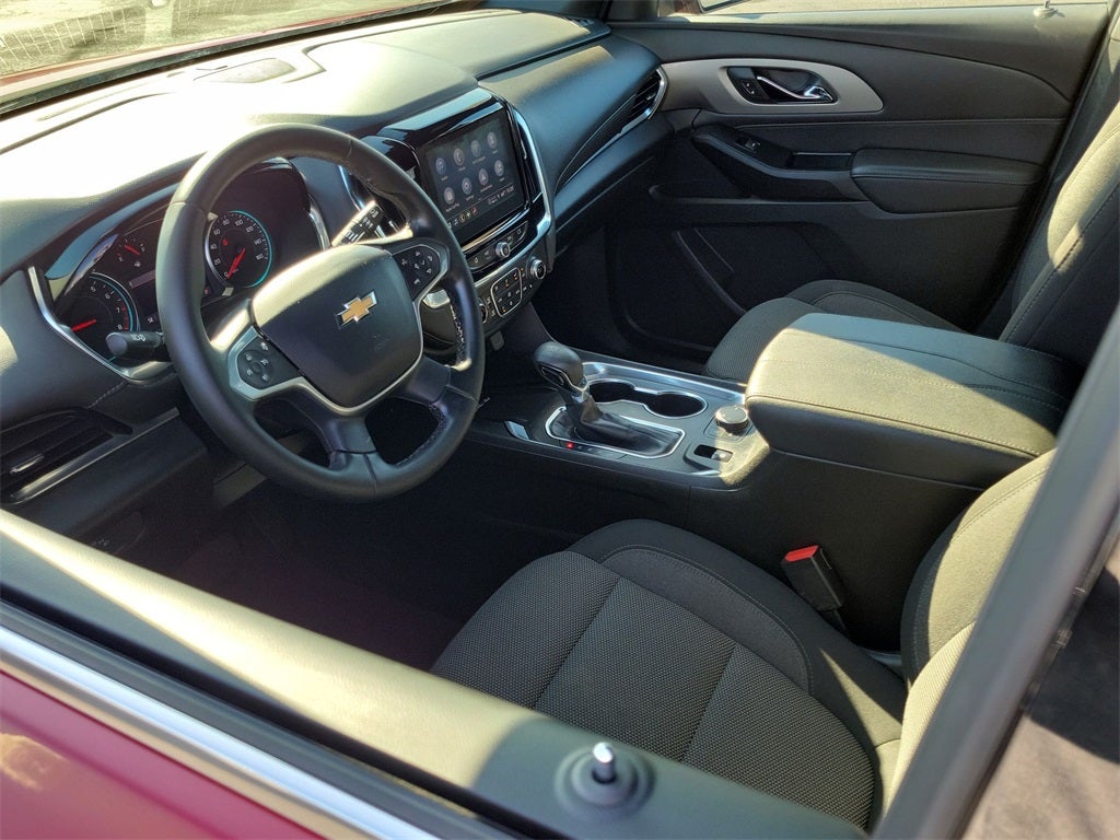 2023 Chevrolet Traverse LT
