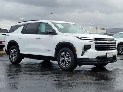 2025 Chevrolet Traverse LT
