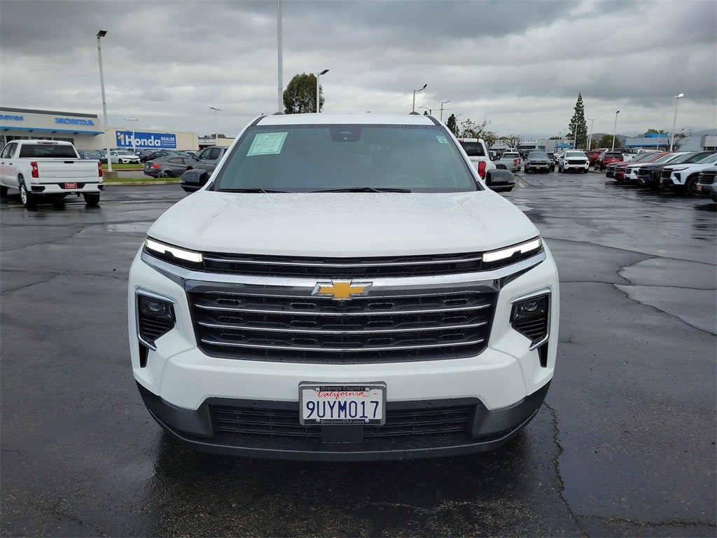 2025 Chevrolet Traverse LT