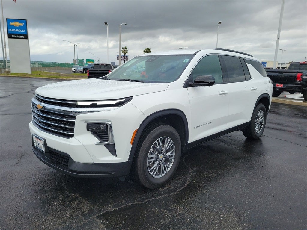 2025 Chevrolet Traverse LT