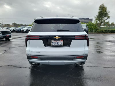 2025 Chevrolet Traverse LT