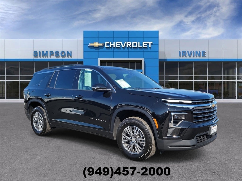 2025 Chevrolet Traverse LT