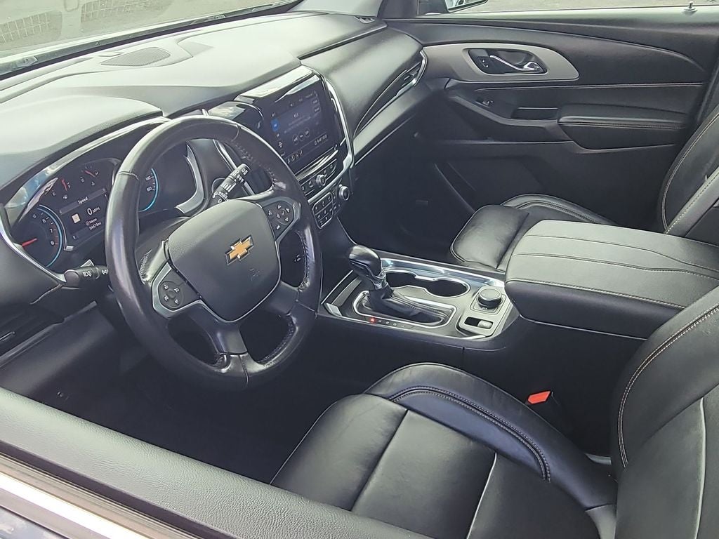 2021 Chevrolet Traverse LT Leather
