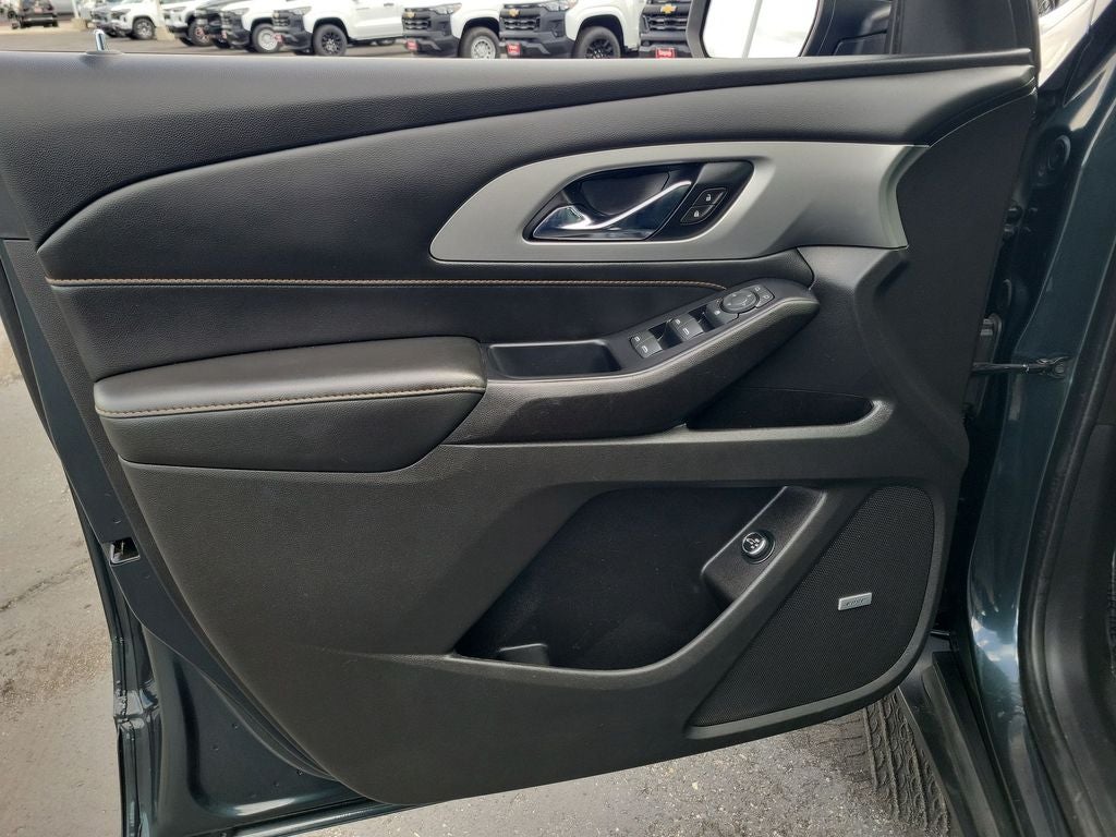 2021 Chevrolet Traverse LT Leather