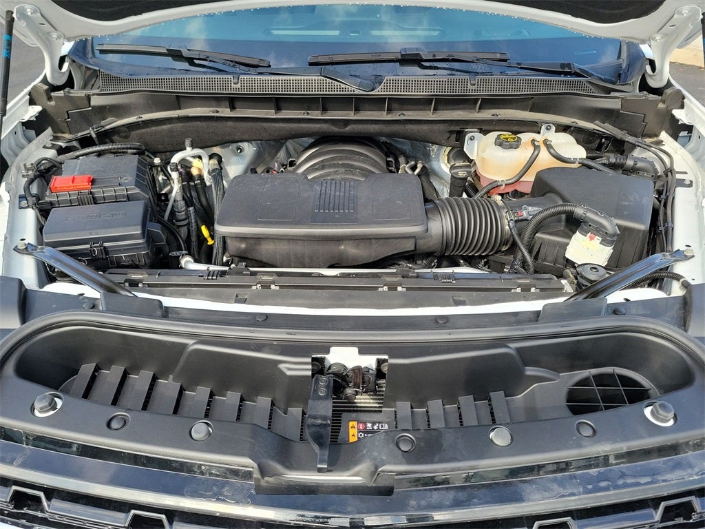 2024 Chevrolet Suburban LS