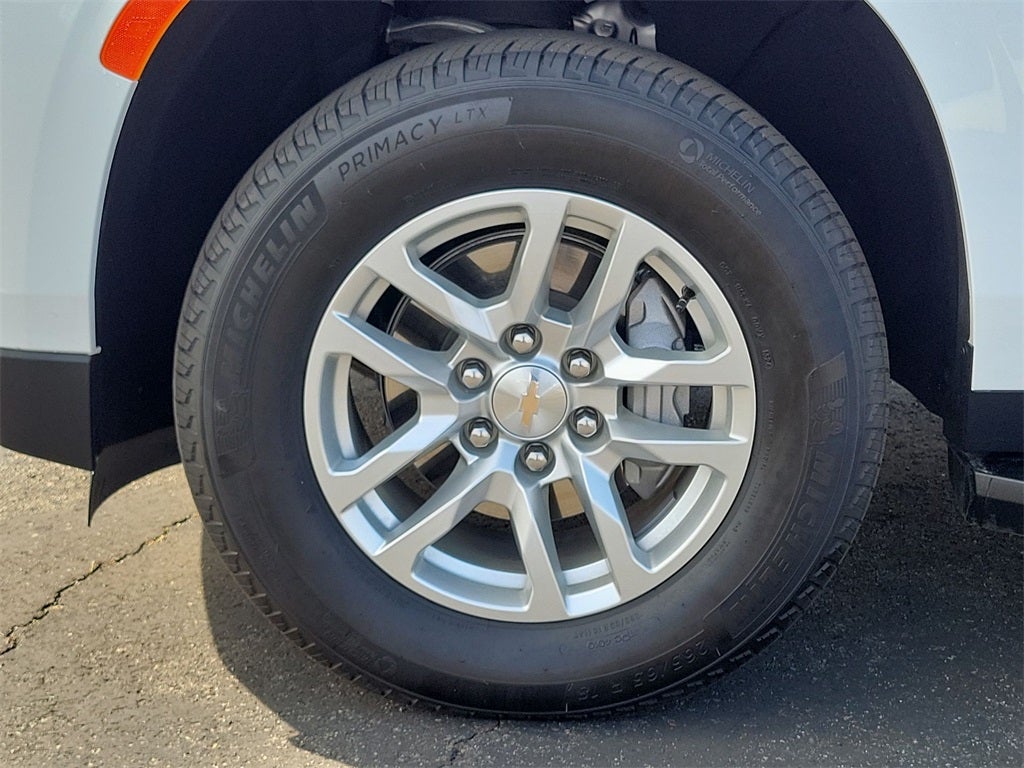 2024 Chevrolet Suburban LS