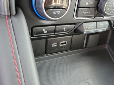 2024 Chevrolet Suburban RST