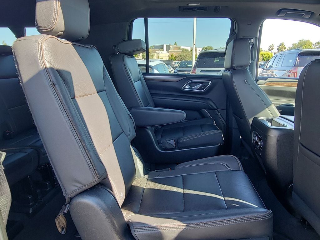 2023 Chevrolet Suburban High Country