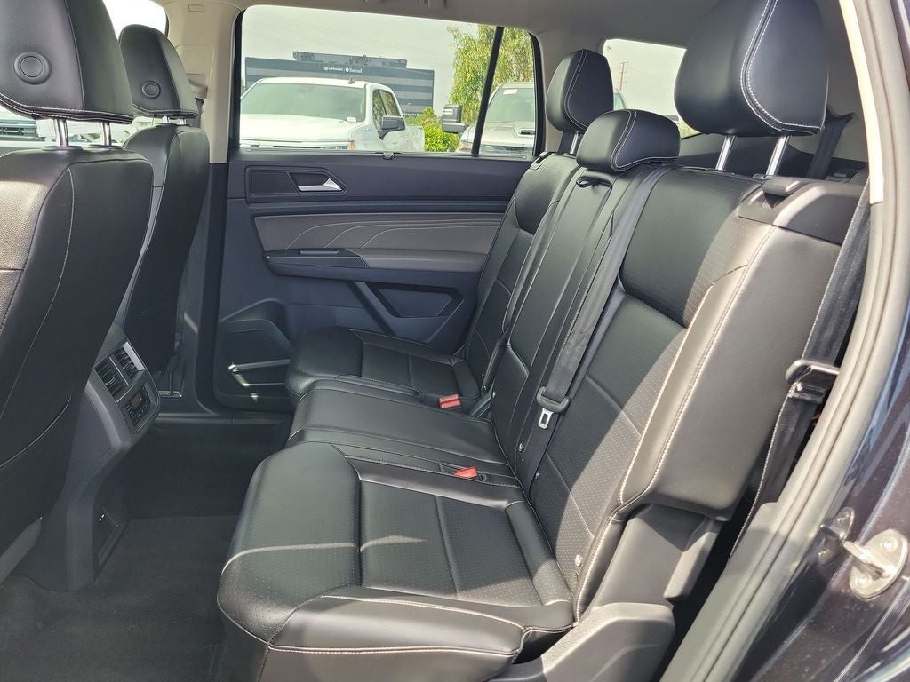 2022 Volkswagen Atlas 3.6L V6 SE w/Technology