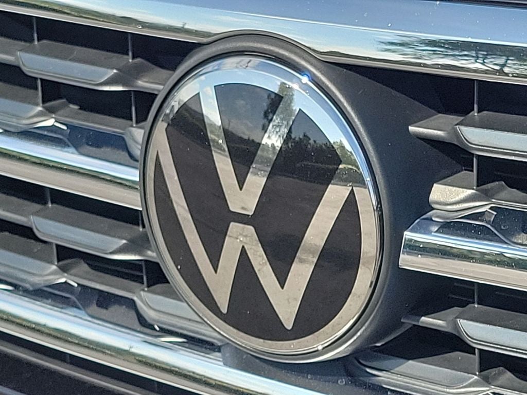 2023 Volkswagen Atlas Cross Sport 2.0T SE w/Technology