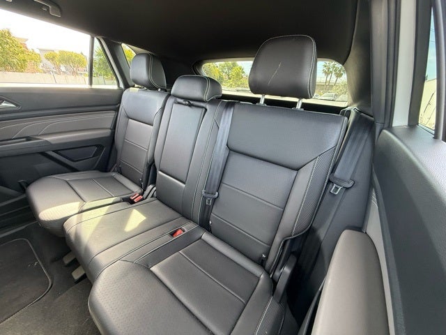 2023 Volkswagen Atlas Cross Sport 2.0T SE w/Technology