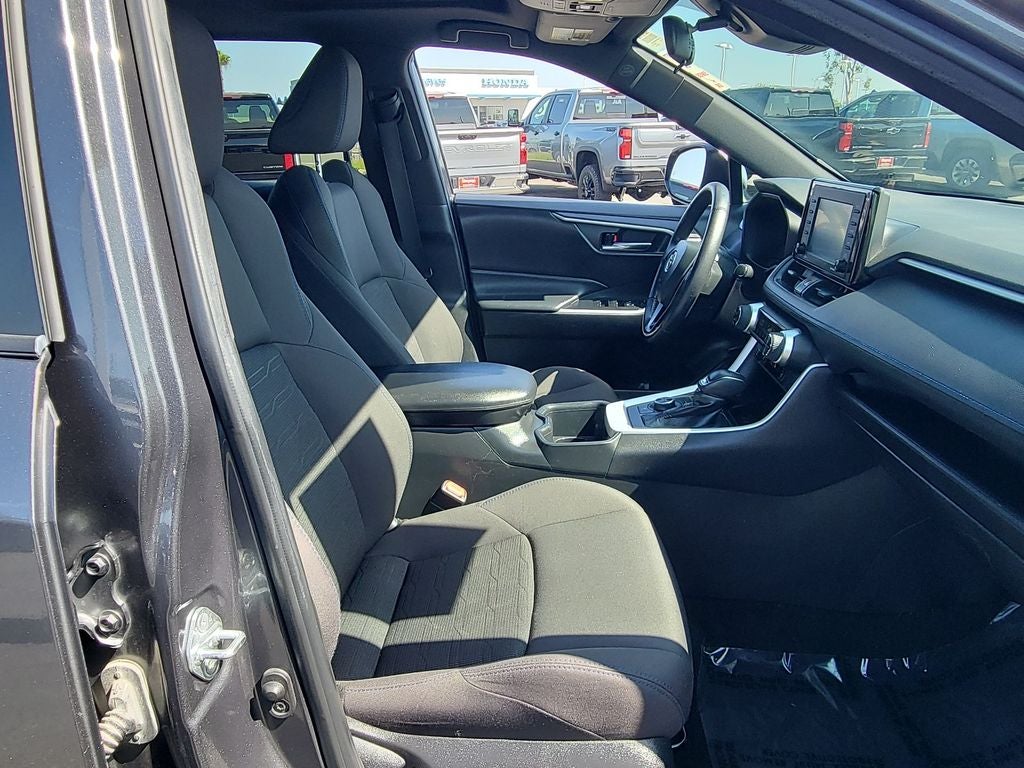 2022 Toyota Rav4 Hybrid SE