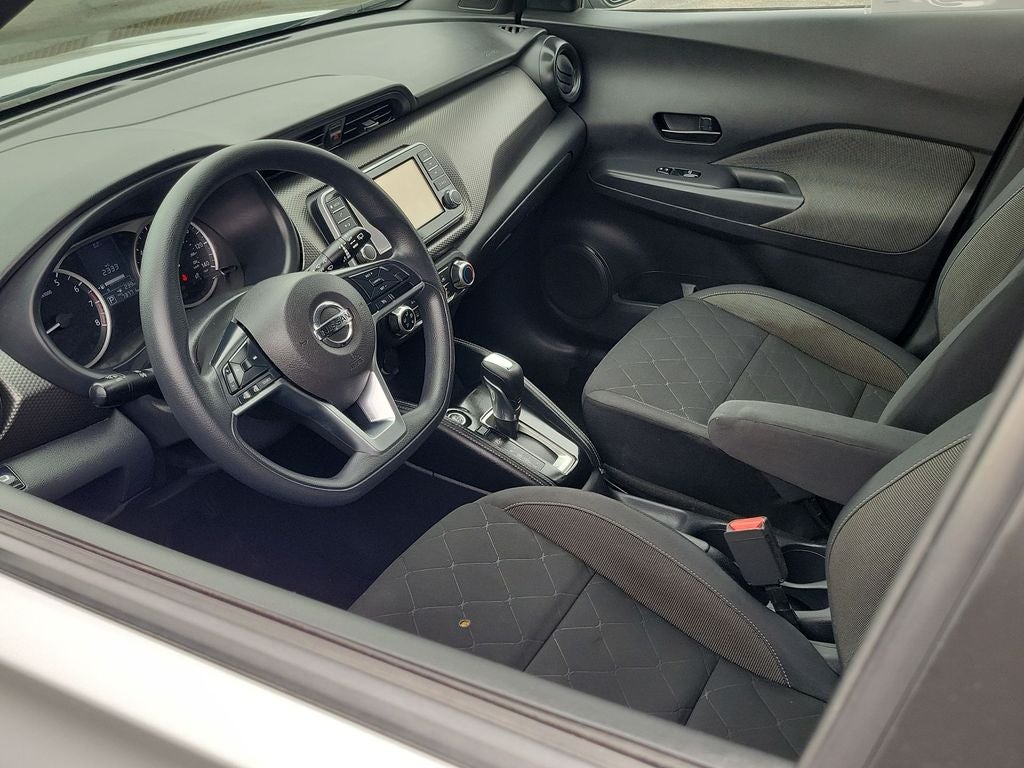 2019 Nissan Kicks S