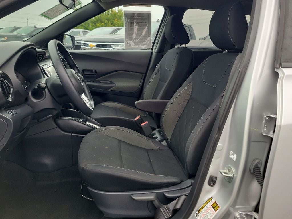 2019 Nissan Kicks S