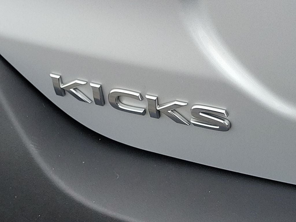 2019 Nissan Kicks S