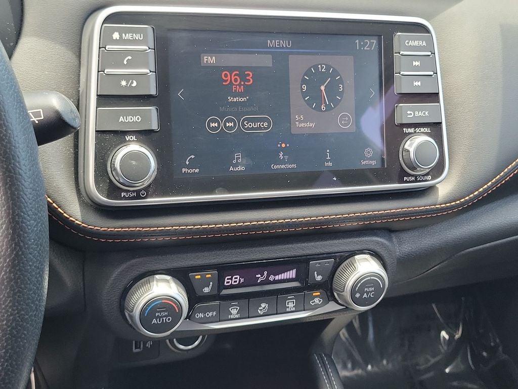 2020 Nissan Kicks SR
