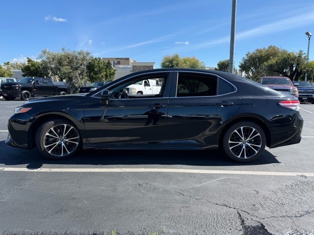 2020 Toyota Camry SE