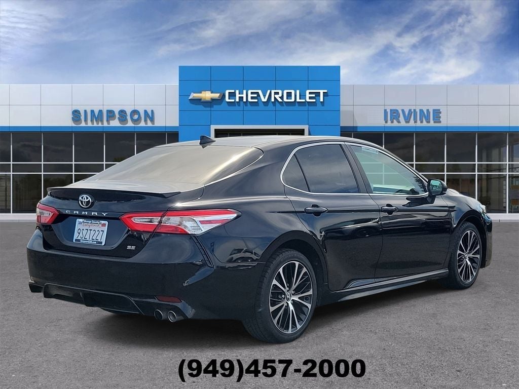 2020 Toyota Camry SE