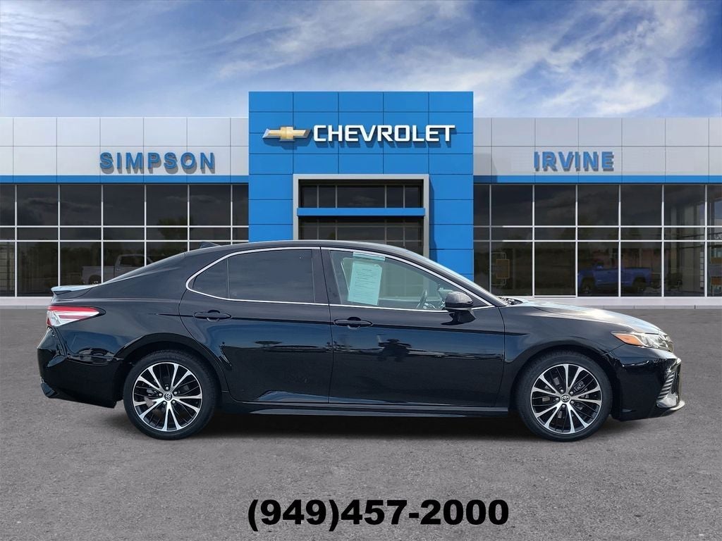 2020 Toyota Camry SE