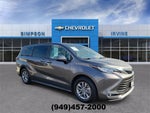 2022 Toyota Sienna XLE