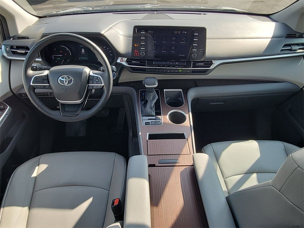 2022 Toyota Sienna XLE