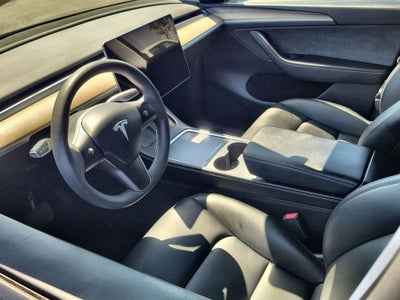 2024 Tesla Model Y Long Range