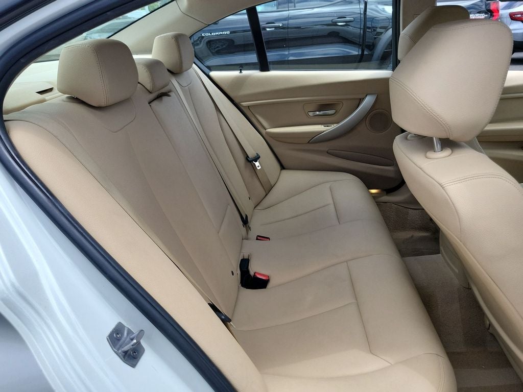 2016 BMW 3 Series 320i