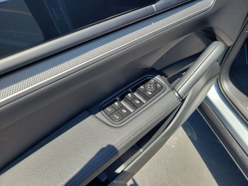 2024 Porsche Cayenne Coupe Base