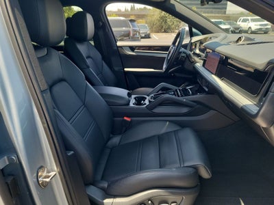 2024 Porsche Cayenne Coupe Base