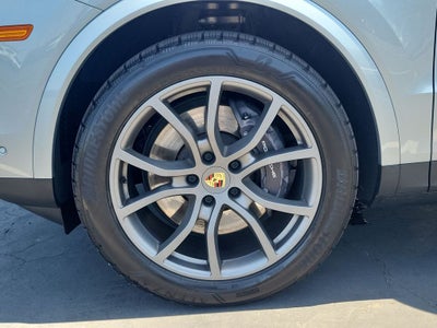 2024 Porsche Cayenne Coupe Base