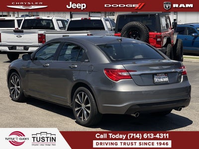 2012 Chrysler 200 Touring