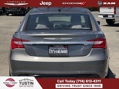2012 Chrysler 200 Touring