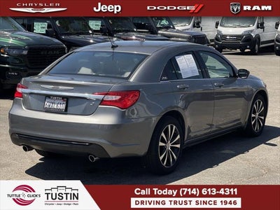 2012 Chrysler 200 Touring