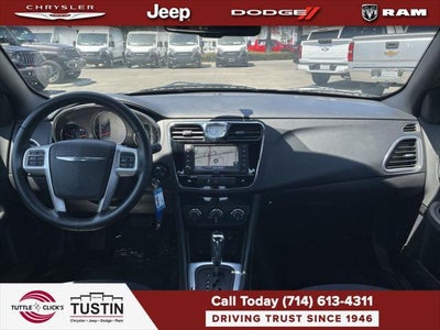 2012 Chrysler 200 Touring