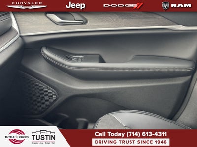 2026 Jeep Grand Cherokee GRAND CHEROKEE LAREDO ALTITUDE 4X2